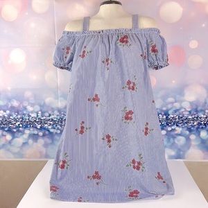 Love J. Striped and floral dress. Size L. Used. In great condition.